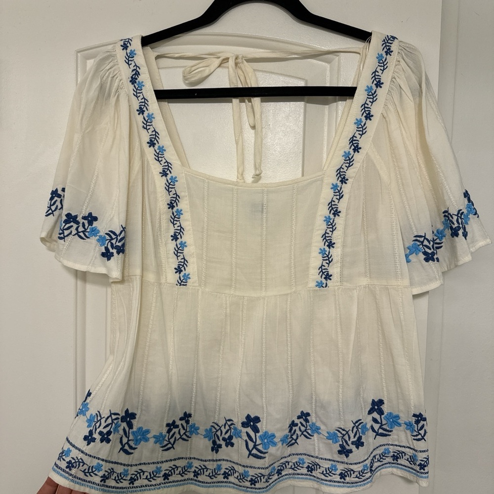 Old Navy White Linen Blouse with Blue Embroidery